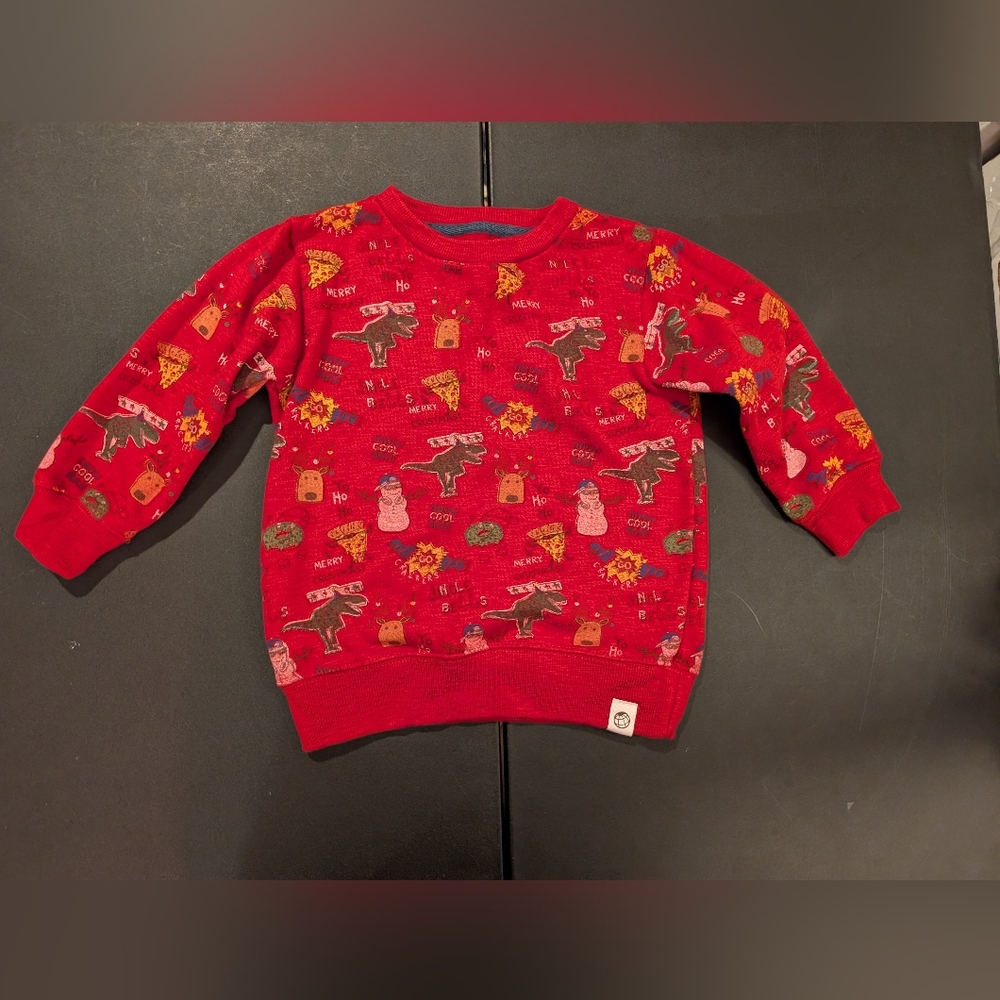 Free Planet Red Holiday/Christmas Print All Over Sweatshirt in Size 4T